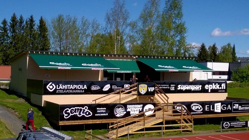 Terassimarkiisit Mainoksilla Terassin Katteeksi Apollo