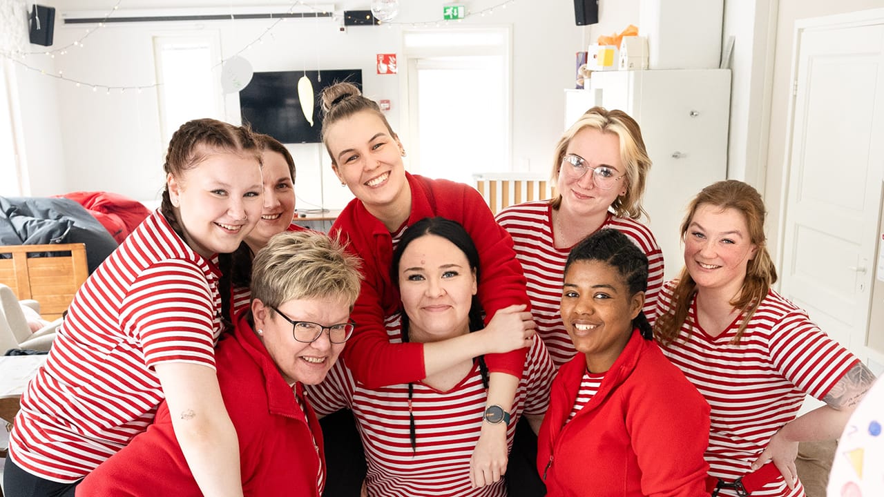 Esperi Koti Puotikadun vakkariporukka