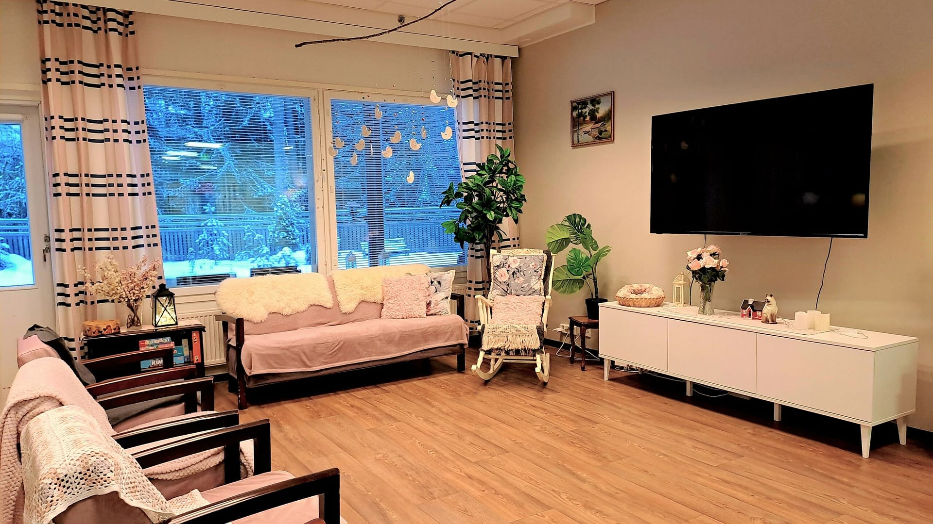 Esperi Hoivakoti Tanhuakoti, Hämeenlinna