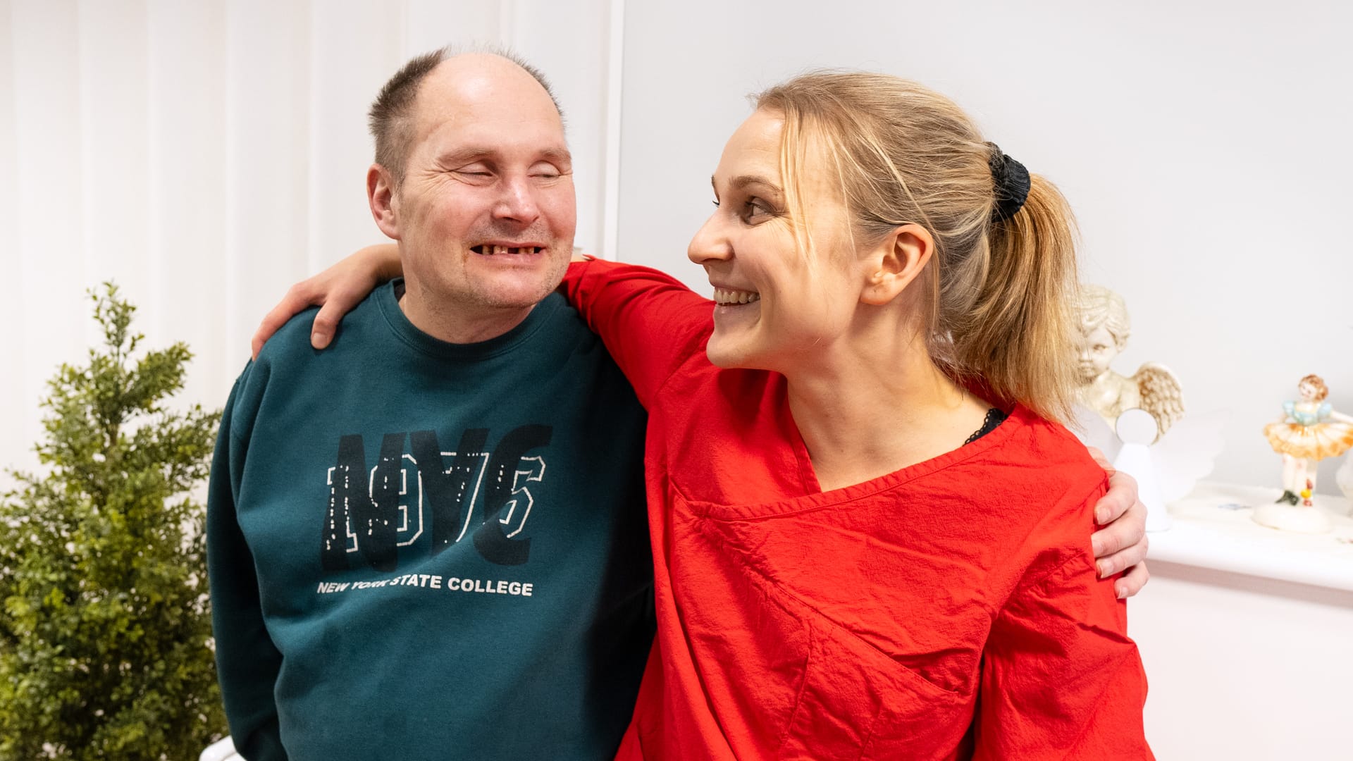 Kuka päättää Esperin asukkaan kuvausluvasta?