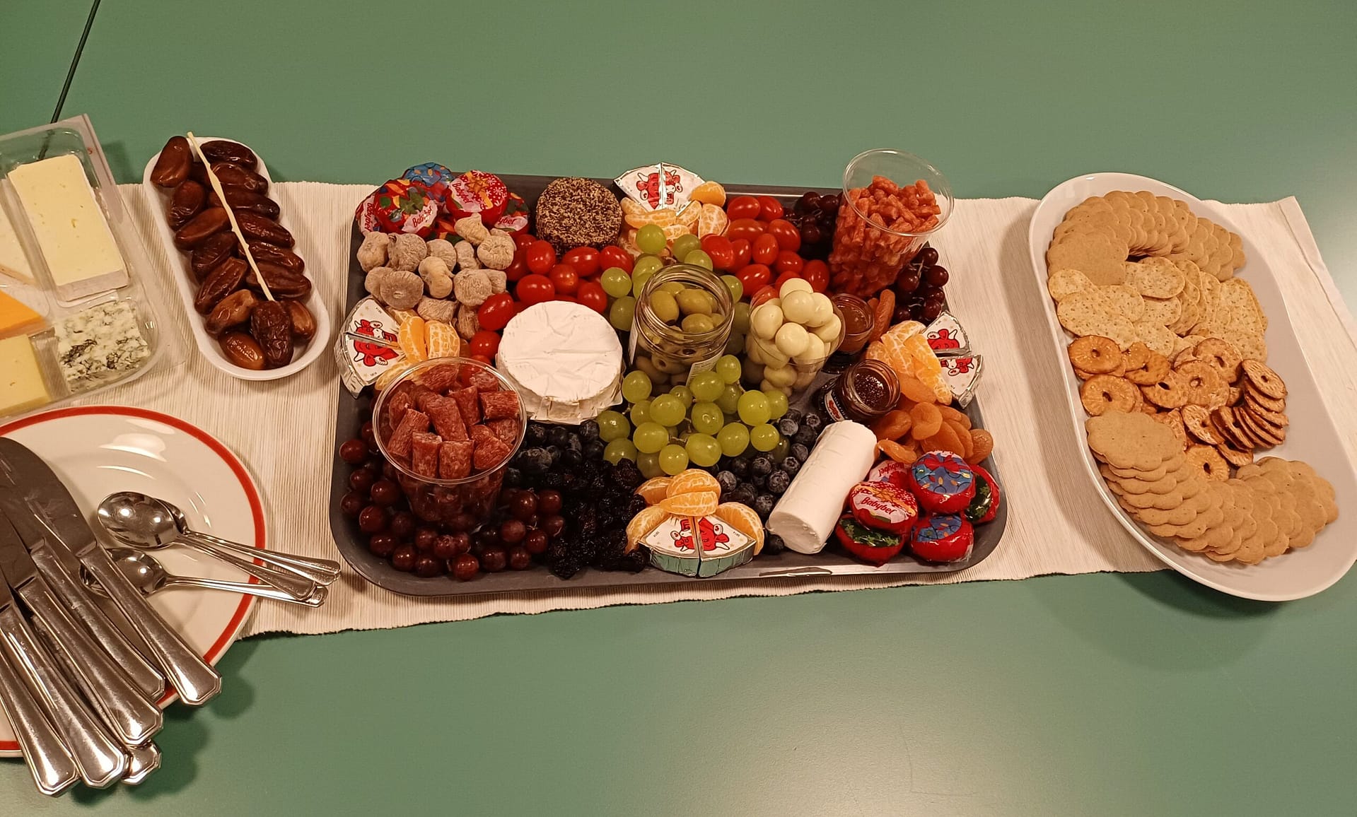 Jouluna saa herkutella