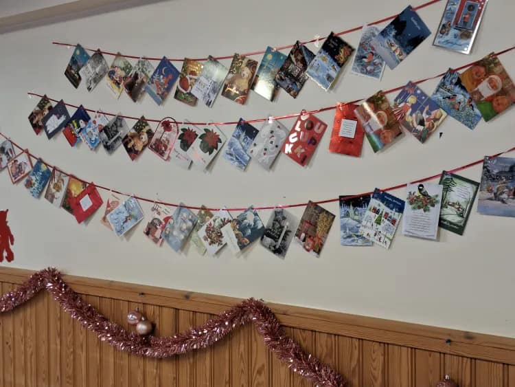 Hyvän mielen joulukortit asukkaiden ilona.