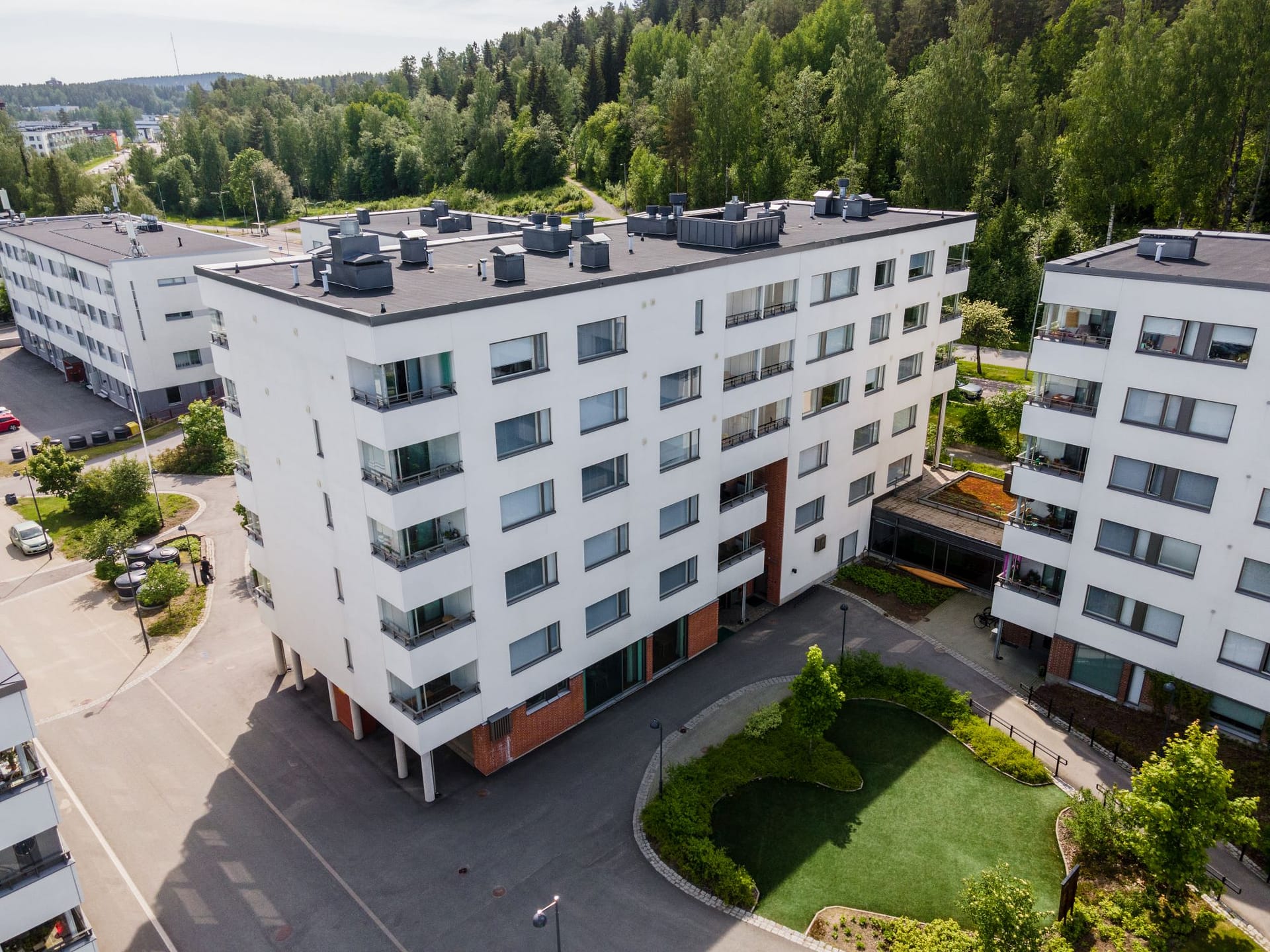 Ilmakuva Esperi Hoivakoti Pehtorin rakennuksesta Jyväskylässä