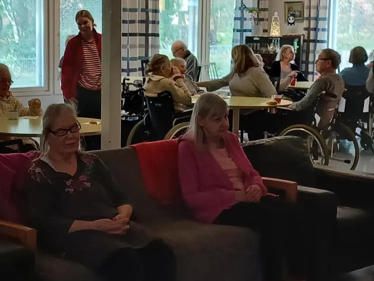 Yhdessäoloa