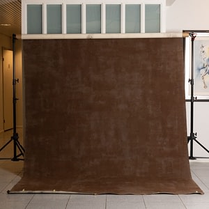 Maisun Ilmaisu x Studiovarustamo 2,2x3m Uniikki taustakangas 2017