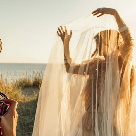 bts-mira-thilda-x-profoto-14-profoto-a10-jenny-aronson-top-banner-3840-3 bts-mira-thilda-x-profoto-14-profoto-a10-jenny-aronson-top-banner-3840-3