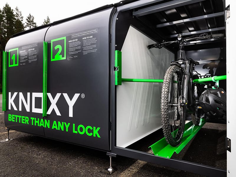 Knoxy - lukittava pyöräpysäköintikaappi