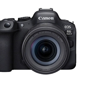Canon EOS R6 Mark II + RF24-105 F4-7.1 IS STM