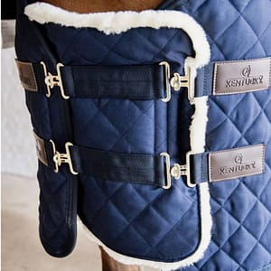 Kentucky Chest Expander on kätevä lisätilan tuoja hevosen loimeen