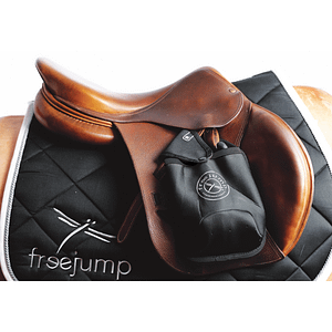 Freejump Stirrup pockets jalustinpussit suojaavat satulaa sekä jalustimia