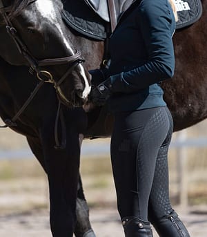 THE GOOD GALLOP v-shape mustat ratsastusleggingsit